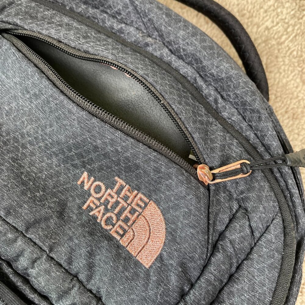 The North Face Recon Backpack Black Rose Gold School Gym Travel Laptop Work - Picture 8 of 14